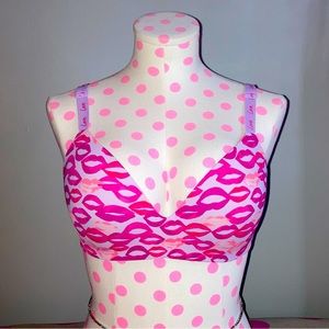 Victoria’s Secret T-Shirt Lightly-Lined Wireless Bra in Kisses size 36C